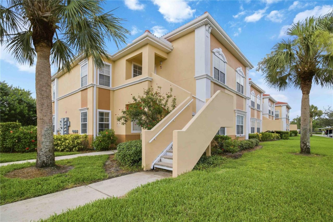 1000 Villagio Circle , Unit 201, Sarasota, FL 34237 Photo