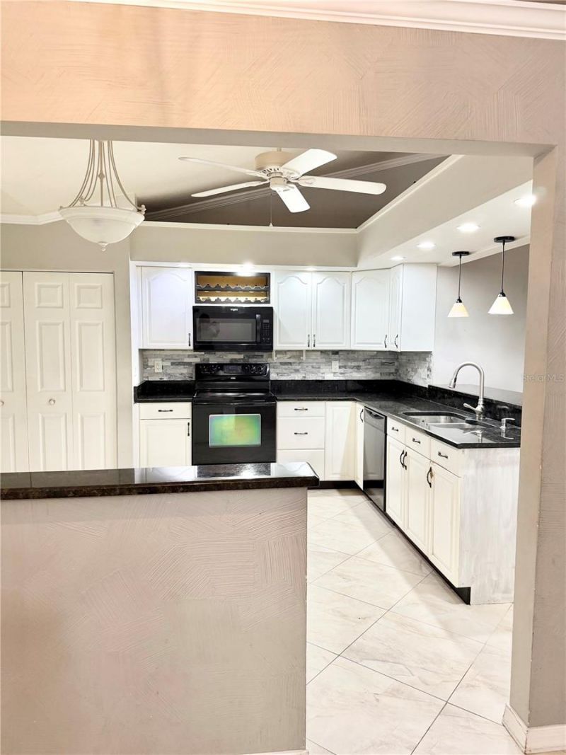 5274 Cedar Hammock Court , Sarasota, FL 34232 Photo