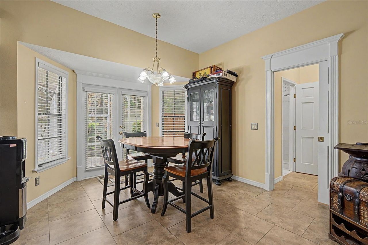2004 Oakwood Knoll Court, Valrico, FL 33596 Photo