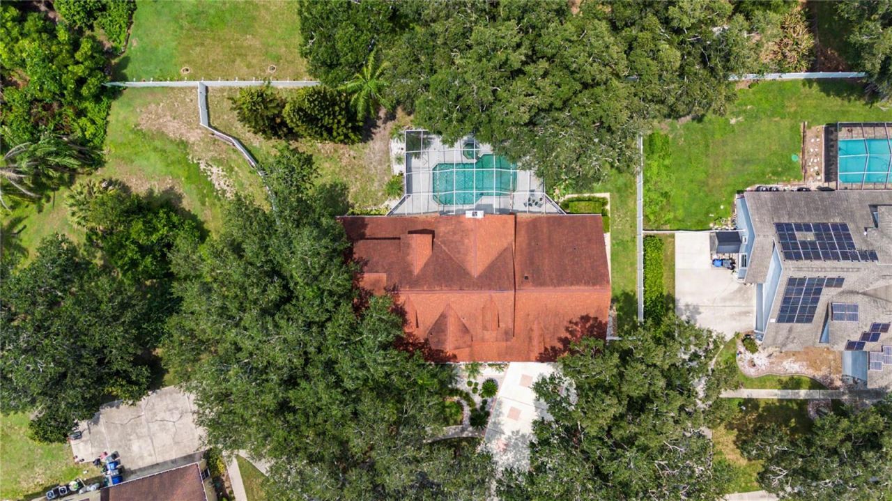 2004 Oakwood Knoll Court, Valrico, FL 33596 Photo