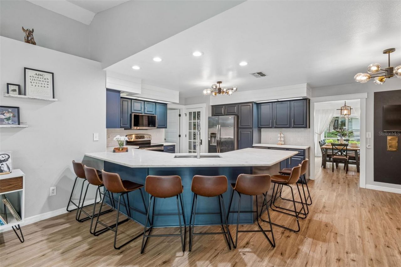 3607 Lithia Ridge Boulevard, Valrico, FL 33596 Photo