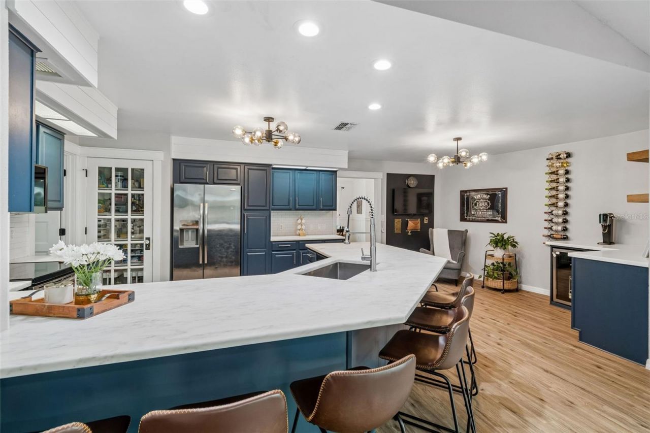 3607 Lithia Ridge Boulevard, Valrico, FL 33596 Photo