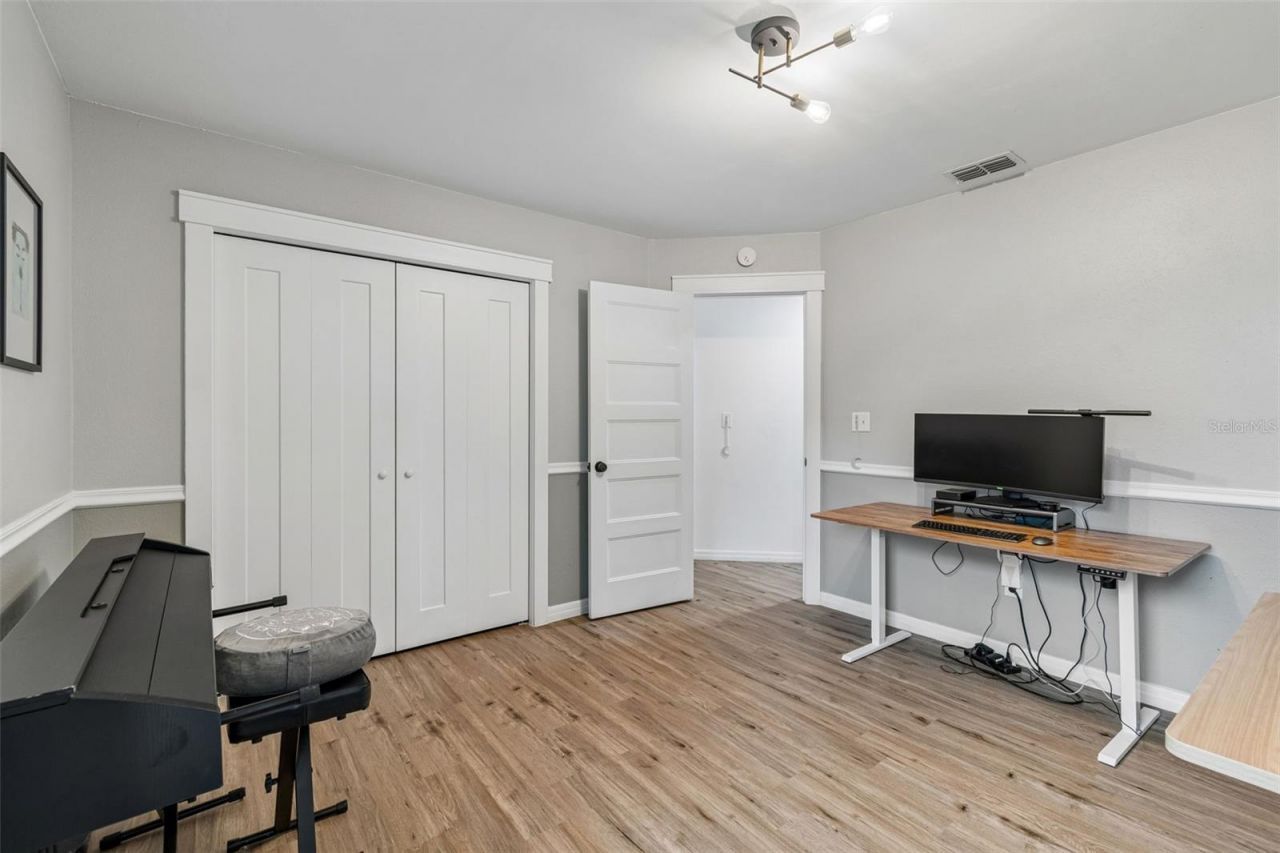 3607 Lithia Ridge Boulevard, Valrico, FL 33596 Photo