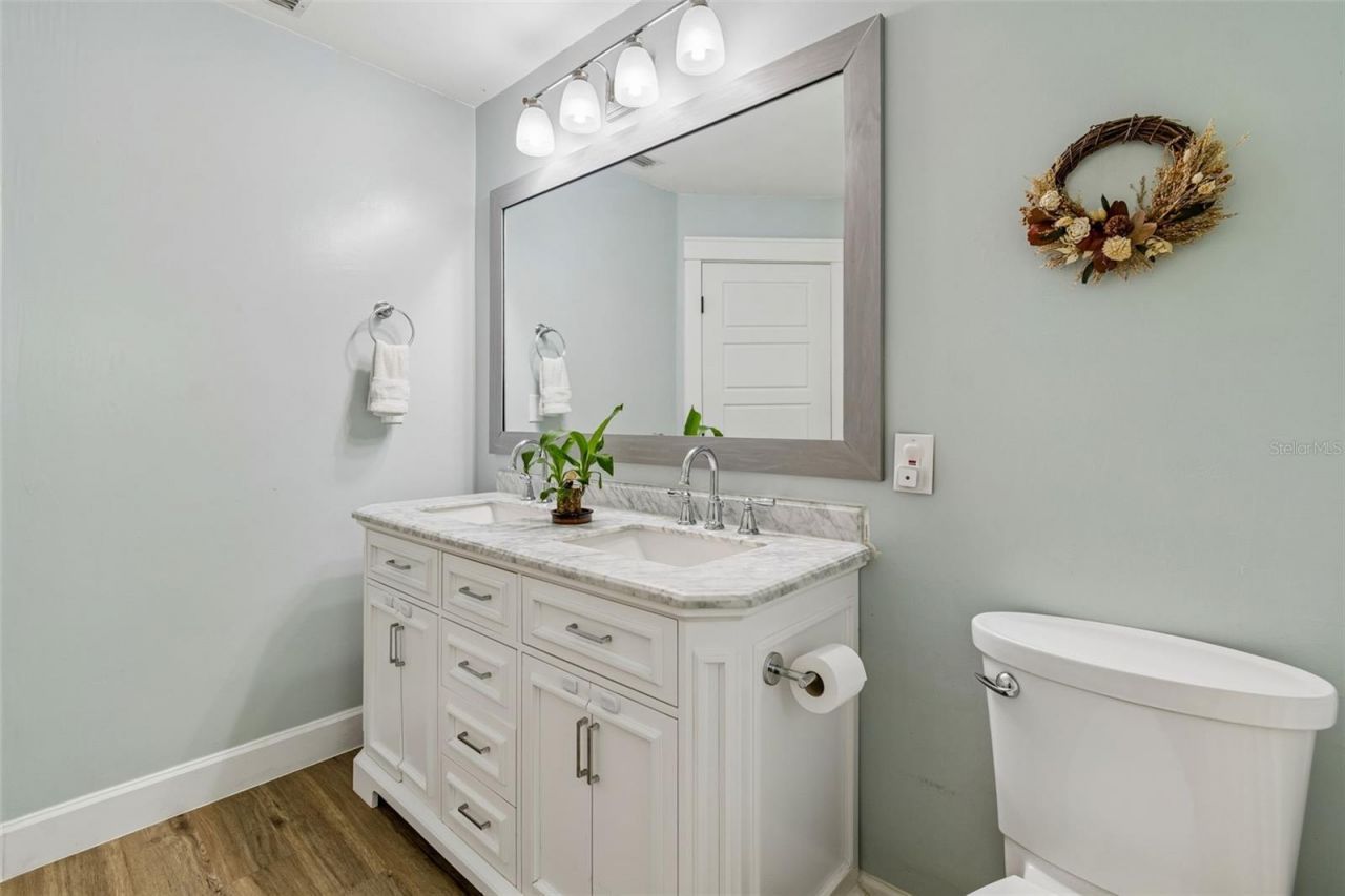 3607 Lithia Ridge Boulevard, Valrico, FL 33596 Photo