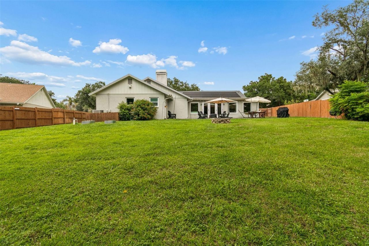 3607 Lithia Ridge Boulevard, Valrico, FL 33596 Photo
