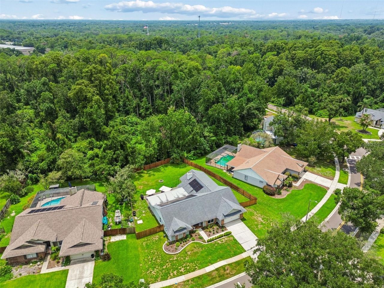 3607 Lithia Ridge Boulevard, Valrico, FL 33596 Photo