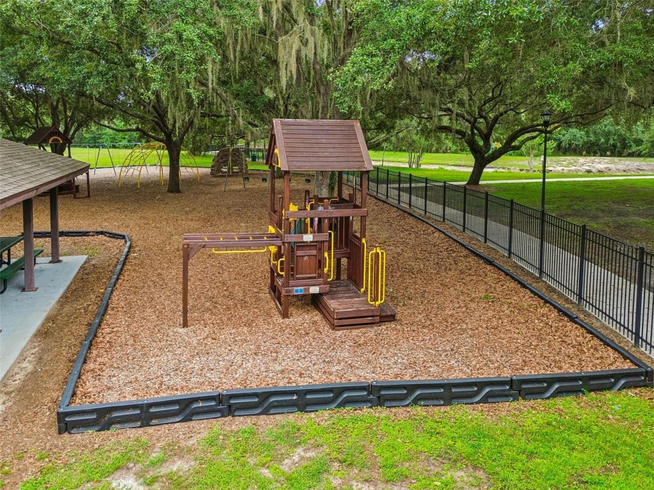 3607 Lithia Ridge Boulevard, Valrico, FL 33596 Photo