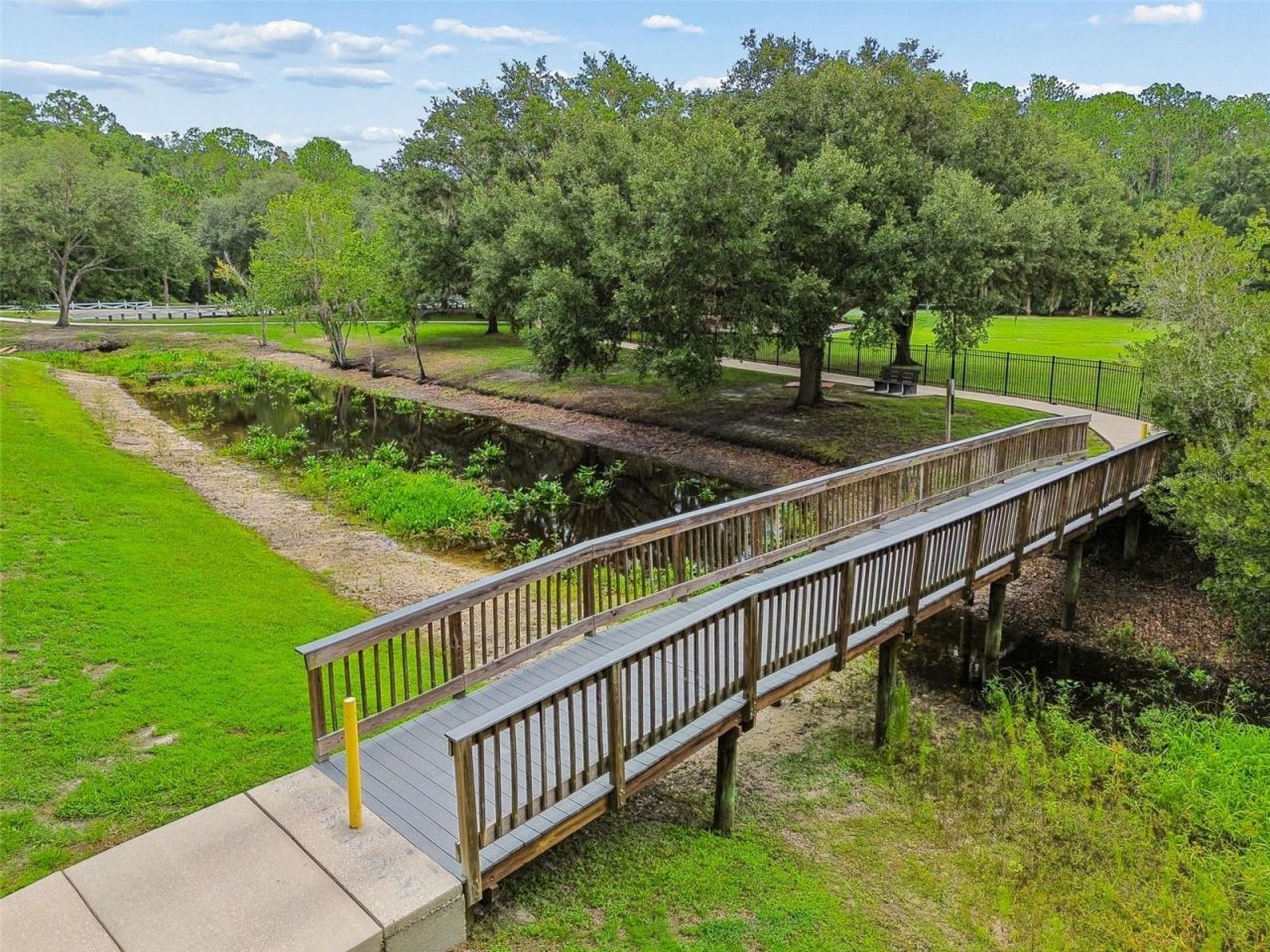 3607 Lithia Ridge Boulevard, Valrico, FL 33596 Photo