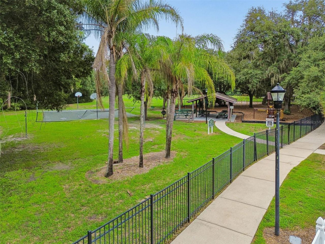 3607 Lithia Ridge Boulevard, Valrico, FL 33596 Photo