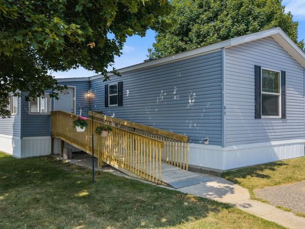 2701 E Main Street, Unit 95, Reedsburg, WI 53959