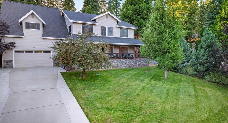 835 Lake Ridge Road, Lake Almanor, CA 96137 Photo