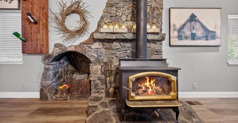 835 Lake Ridge Road, Lake Almanor, CA 96137 Photo