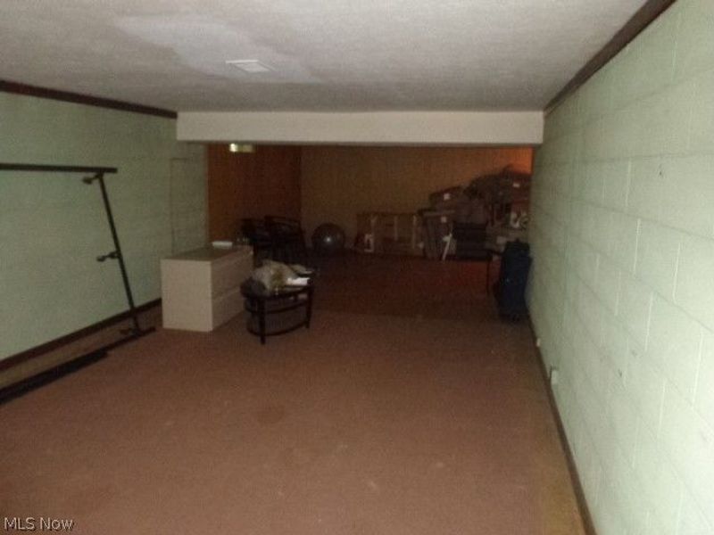 979 E Decker Drive , Seven Hills, OH 44131 Photo 22