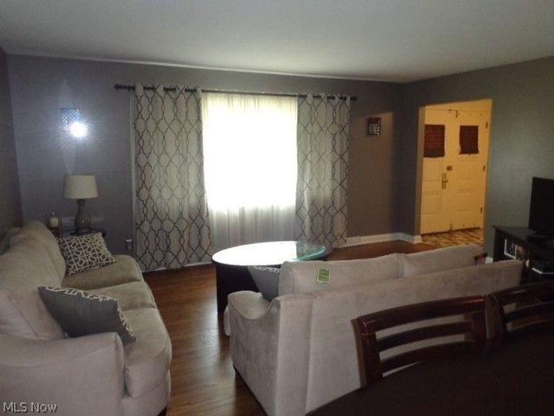 979 E Decker Drive , Seven Hills, OH 44131 Photo 6