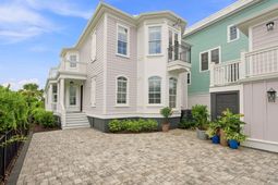 1344 Penshell Place photo 4