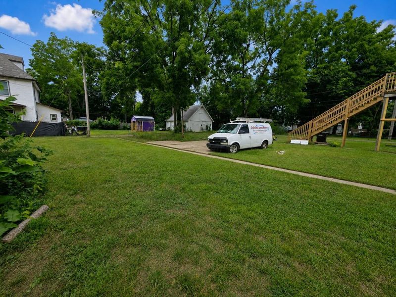 1325-1327 Clifton Avenue , Springfield, OH 45505 Photo 5