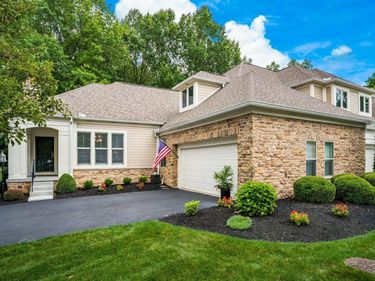 8220 Julian Drive, Westerville, OH 43082
