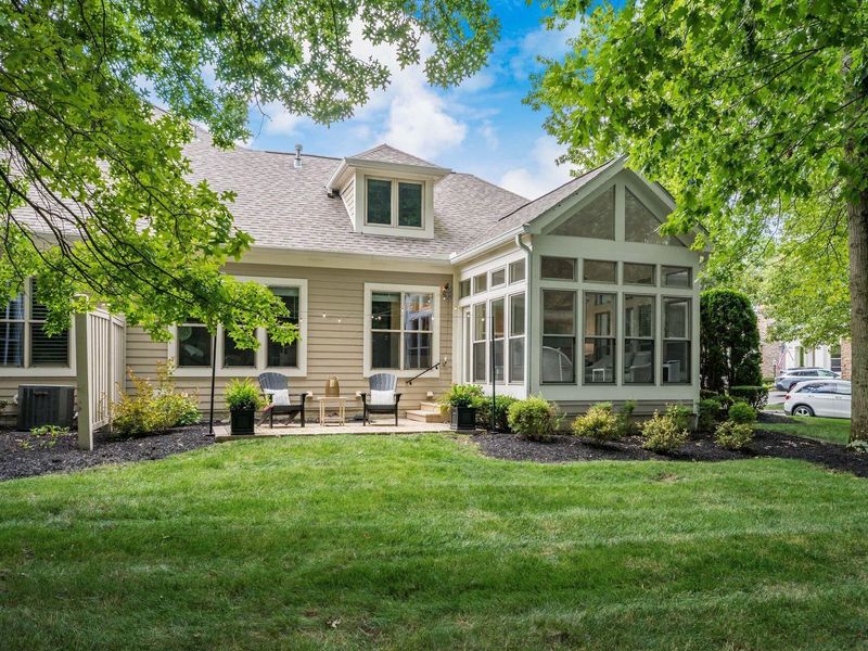 8220 Julian Drive, Westerville, OH 43082 Photo 2