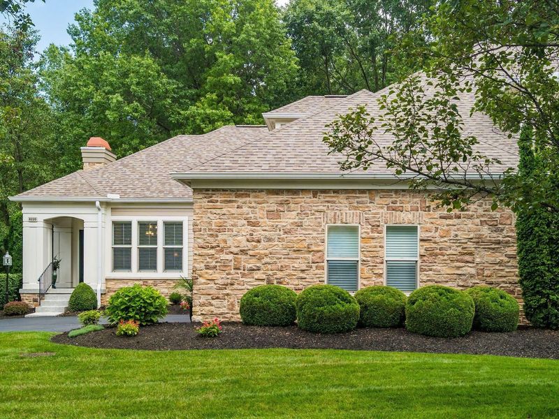 8220 Julian Drive, Westerville, OH 43082 Photo 6