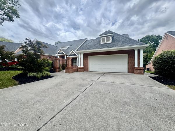 1052 Fine Glen Drive, Sevierville, TN 37862