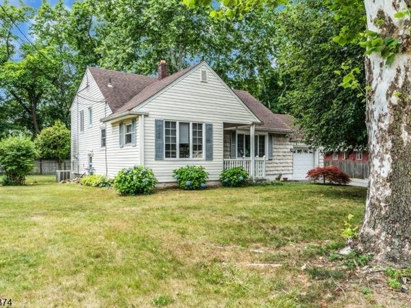 499 Old Stage Rd, Spotswood, NJ 08884