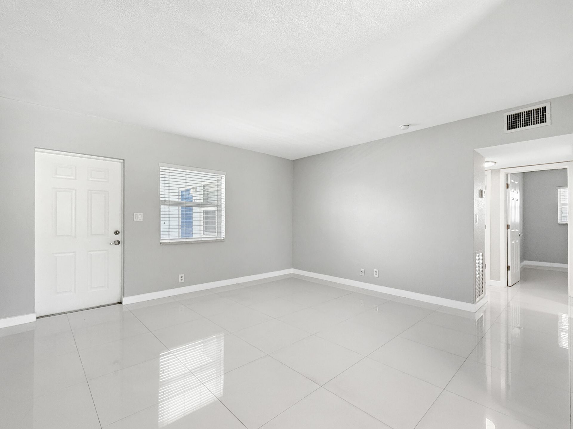 416 NE 15th Avenue, Unit 12, Fort Lauderdale, FL 33301 Photo