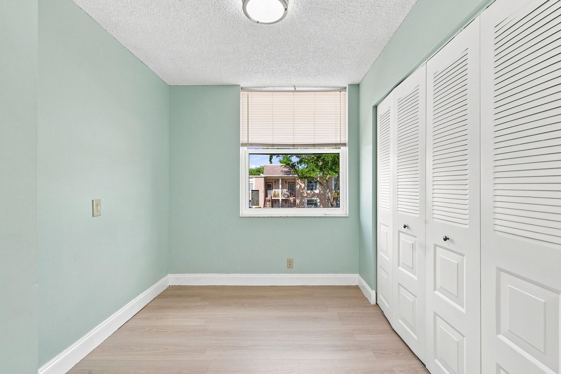 950 NW 80th Avenue, Unit 204, Margate, FL 33063 Photo