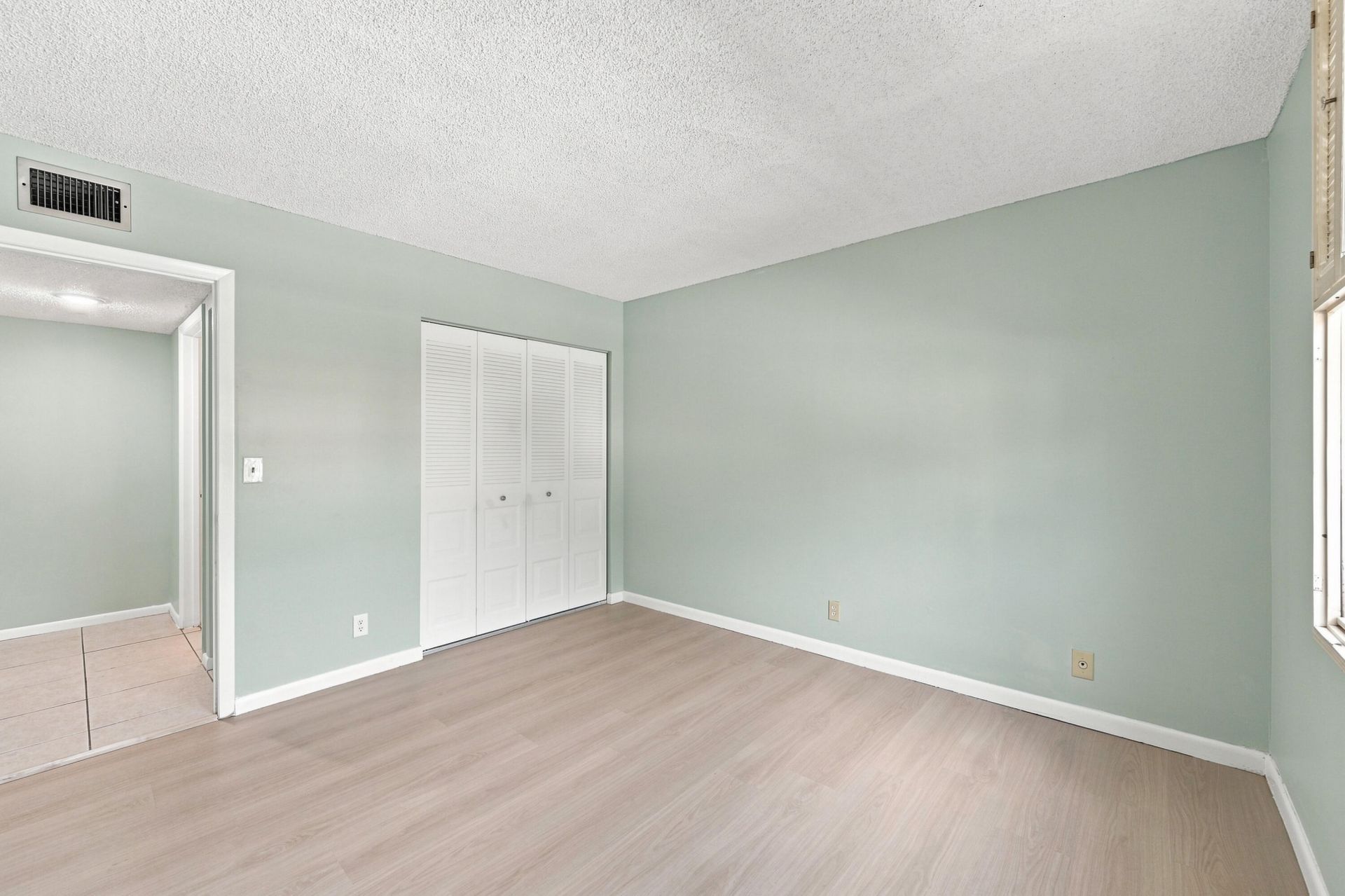 950 NW 80th Avenue, Unit 204, Margate, FL 33063 Photo