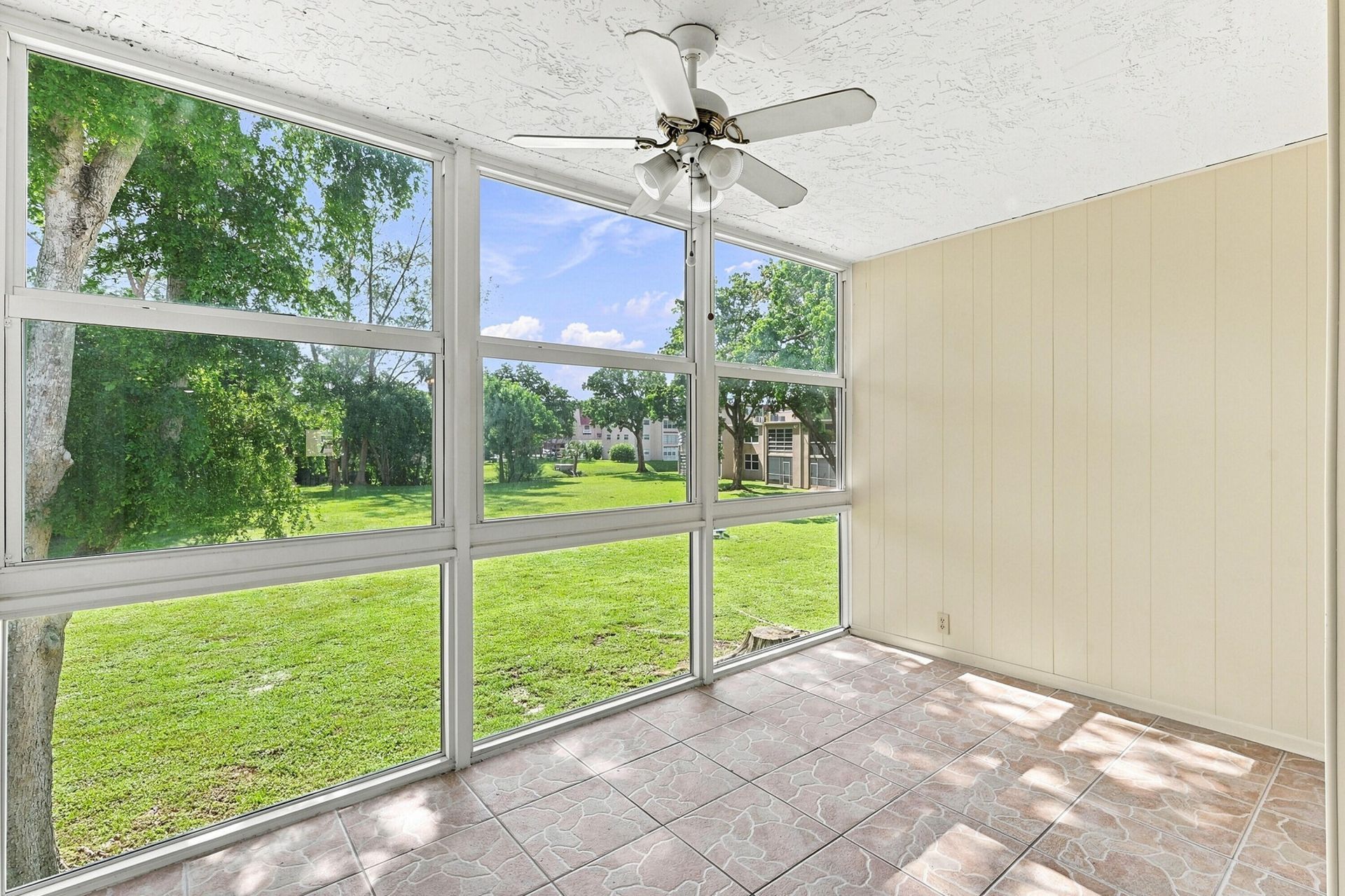 950 NW 80th Avenue, Unit 204, Margate, FL 33063 Photo