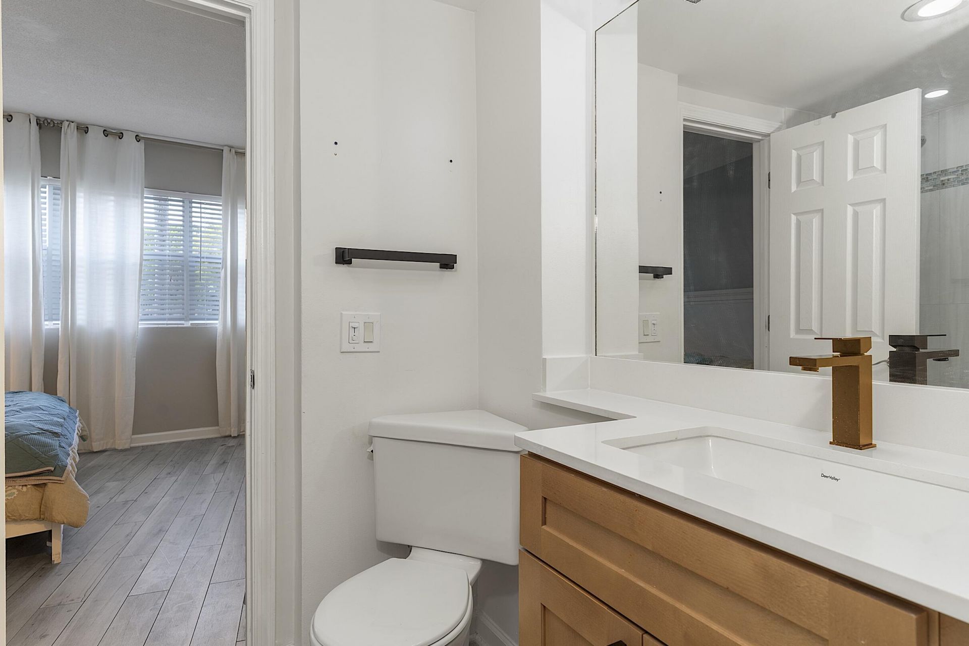 3250 NE 28th Street, Unit 105, Fort Lauderdale, FL 33308 Photo
