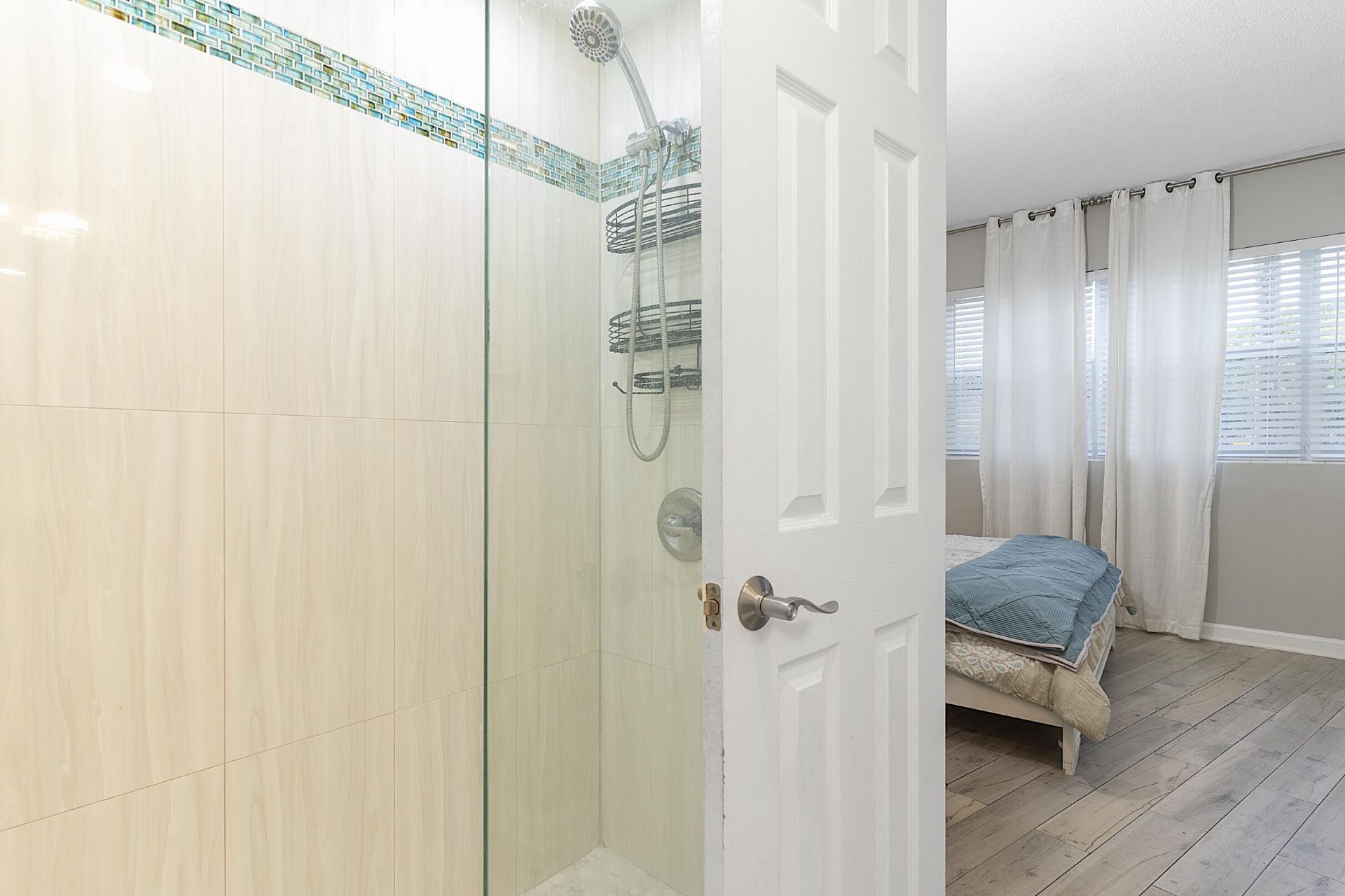 3250 NE 28th Street, Unit 105, Fort Lauderdale, FL 33308 Photo