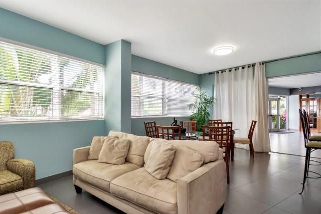 3250 NE 28th Street, Unit 105, Fort Lauderdale, FL 33308 Photo