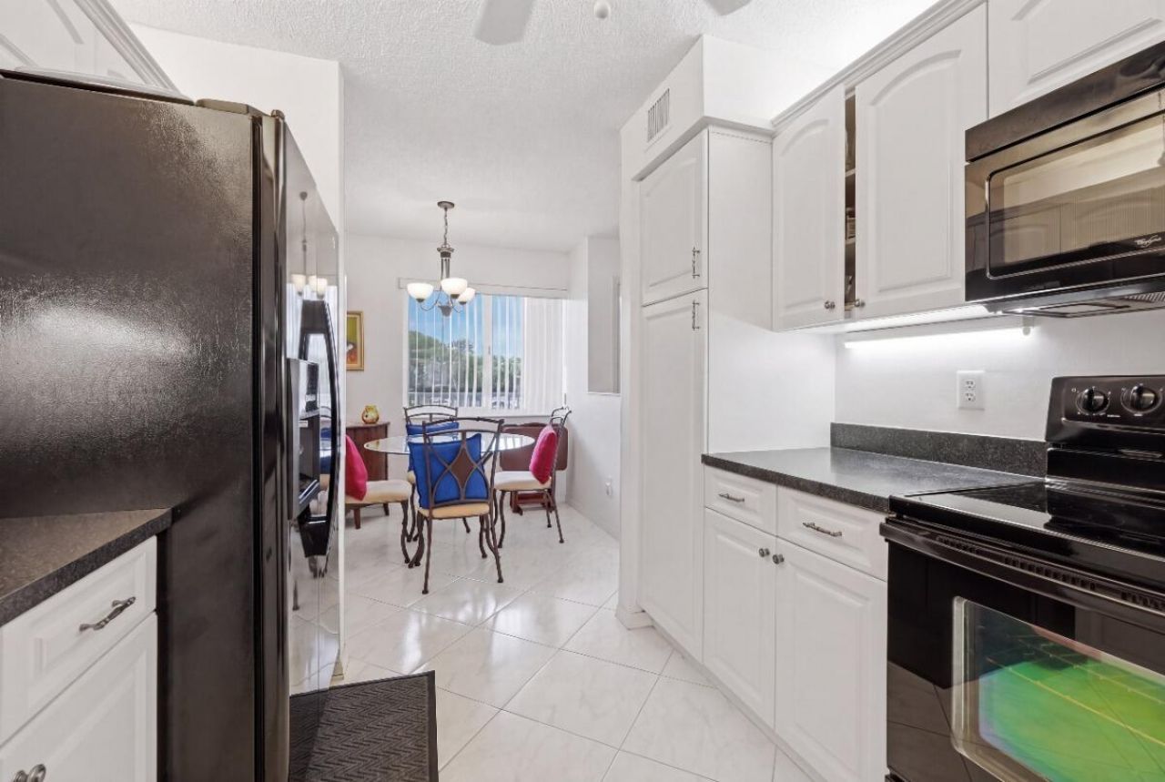 7440 Trent Drive, Unit 209, Tamarac, FL 33321 Photo