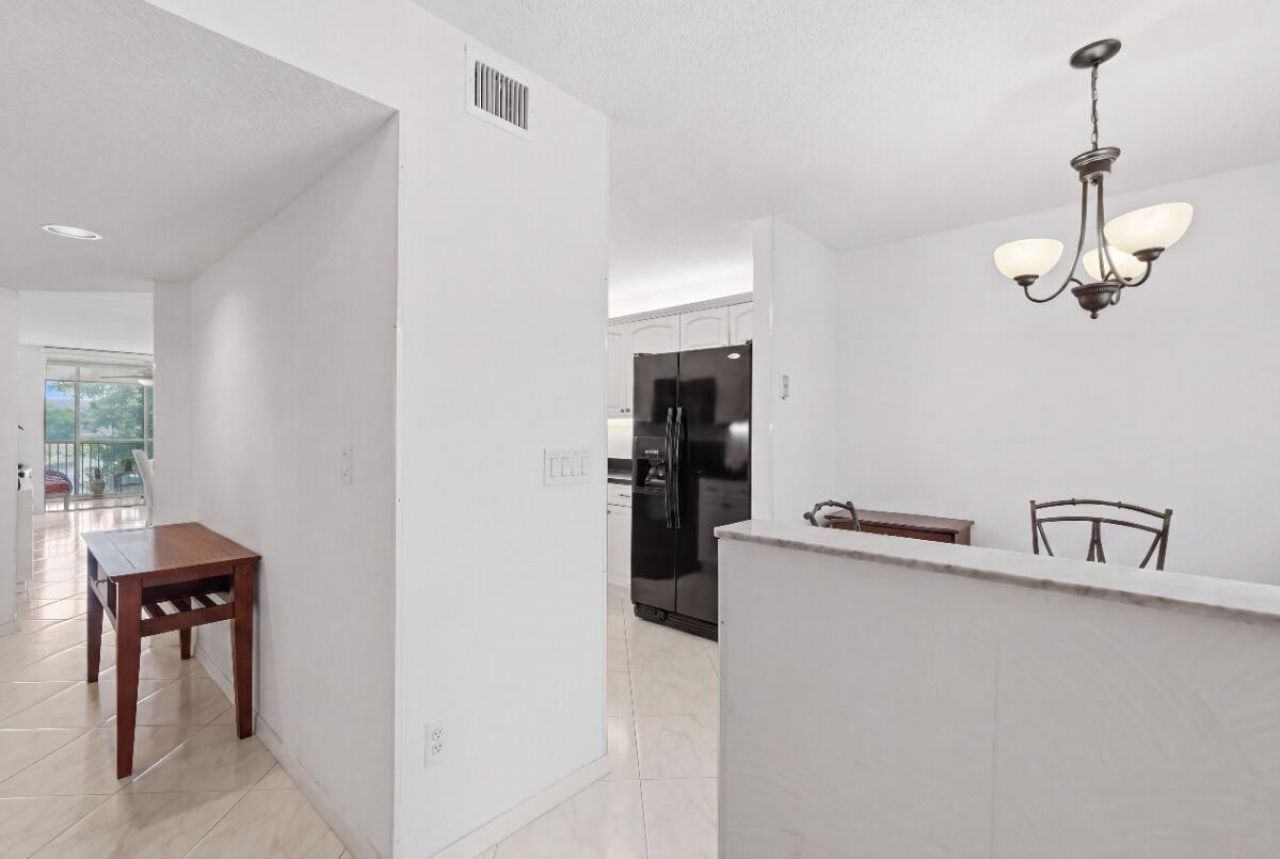 7440 Trent Drive, Unit 209, Tamarac, FL 33321 Photo