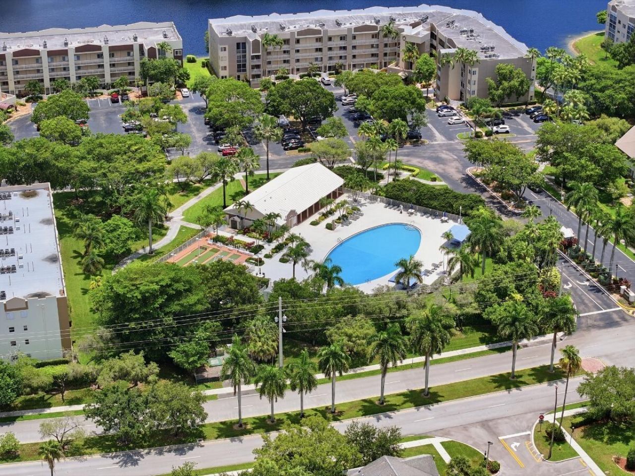 7440 Trent Drive, Unit 209, Tamarac, FL 33321 Photo