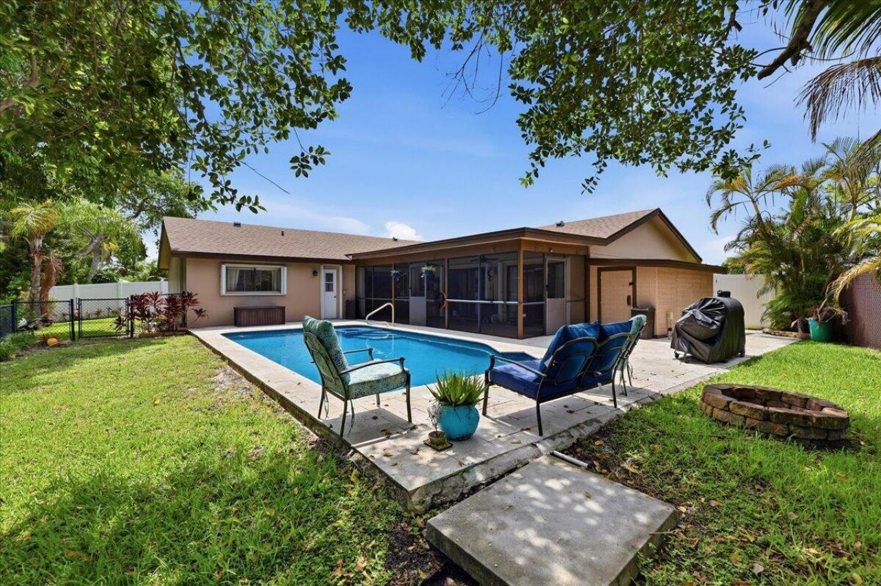 7041 NW 23rd Street, Margate, FL 33063 Photo