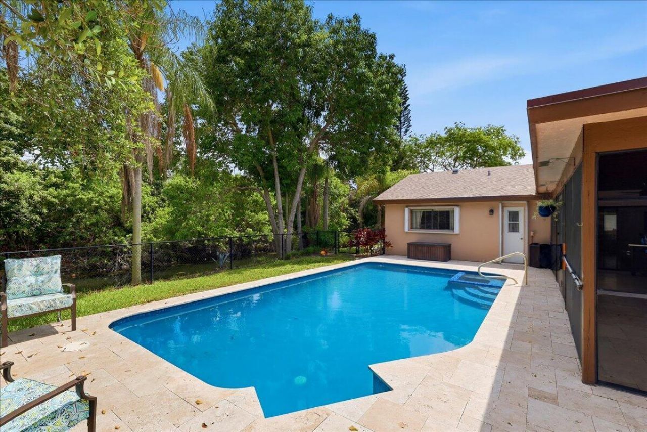 7041 NW 23rd Street, Margate, FL 33063 Photo