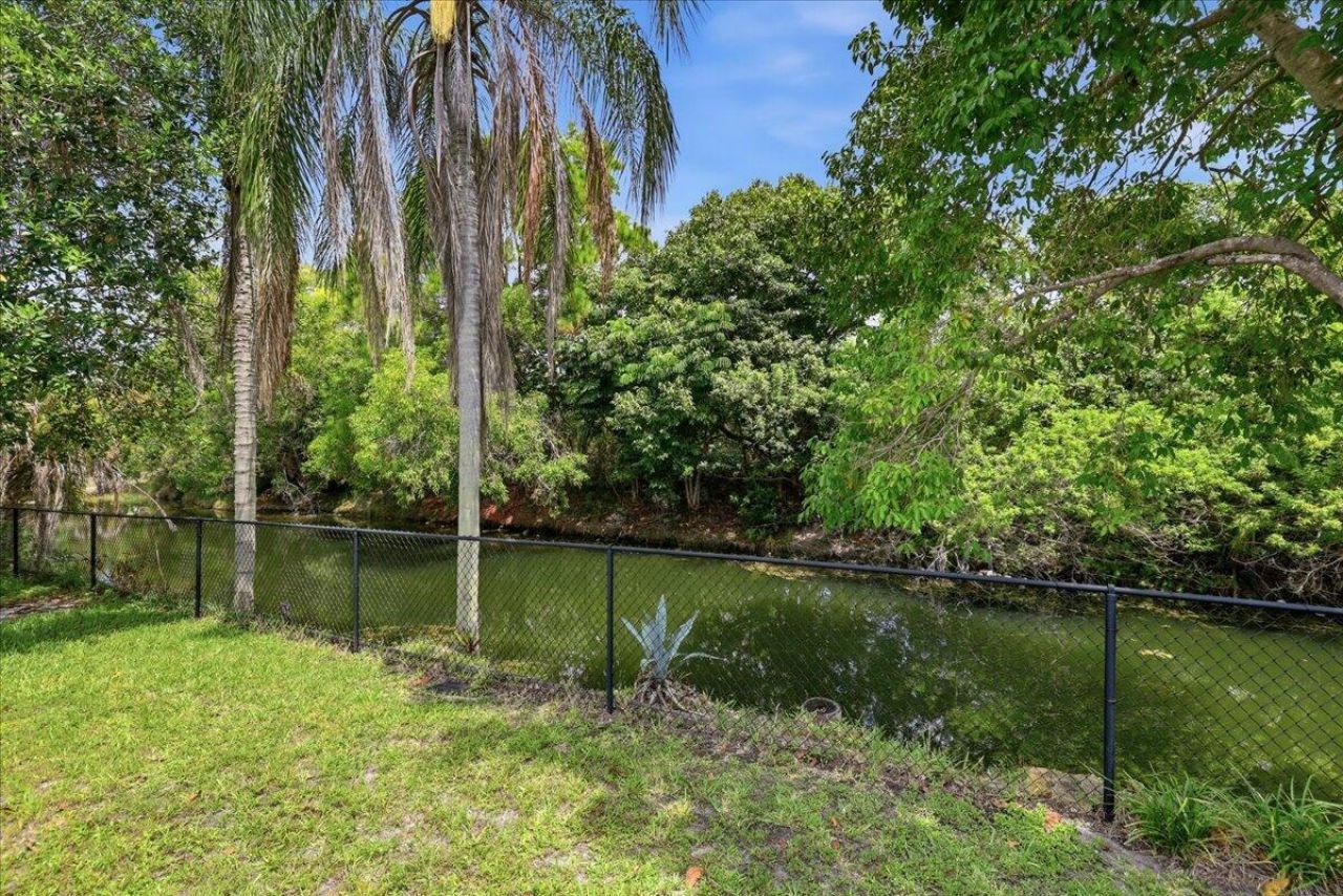 7041 NW 23rd Street, Margate, FL 33063 Photo