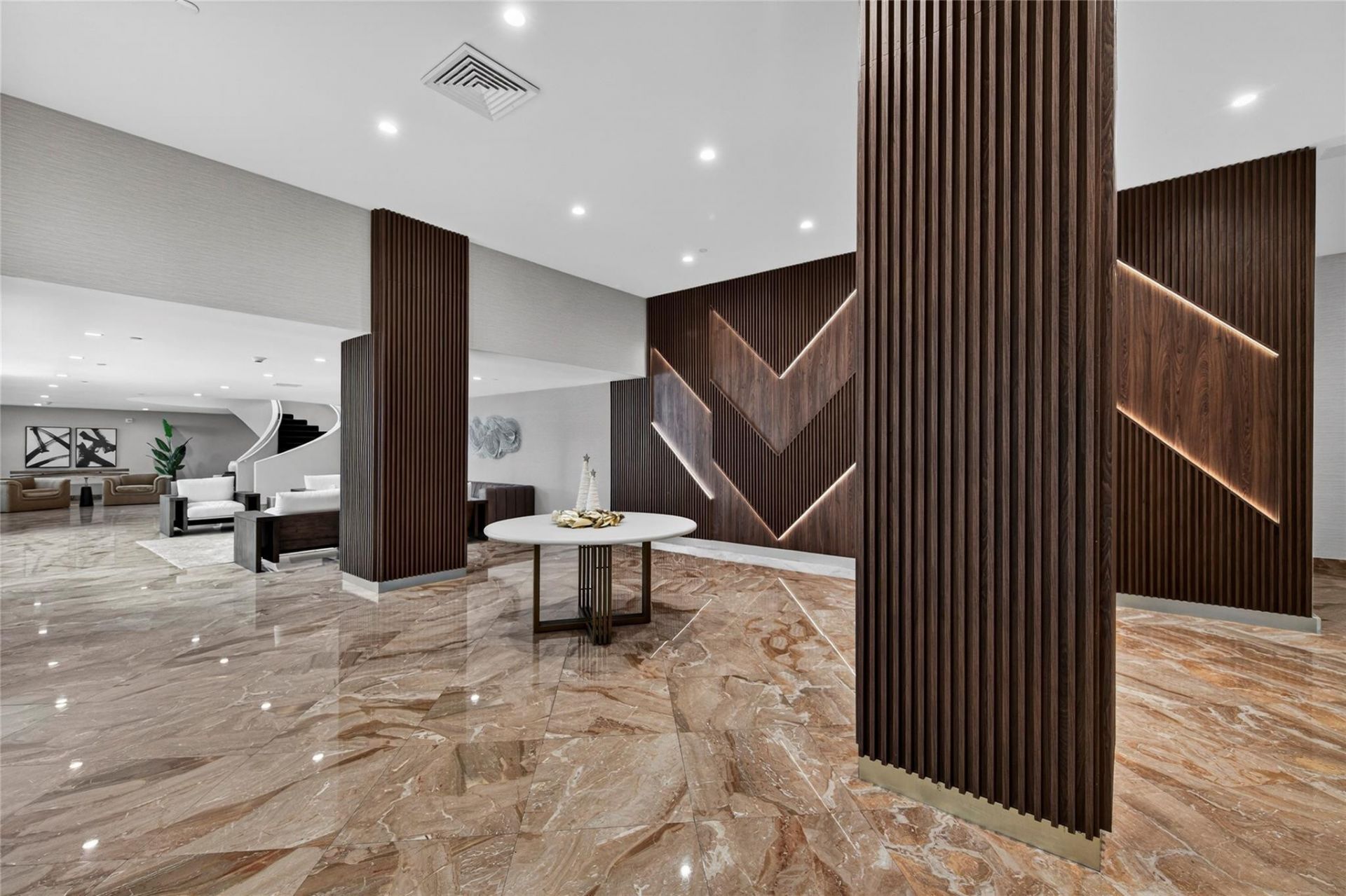 1370 S Ocean Boulevard, Unit 405, Pompano Beach, FL 33062 Photo