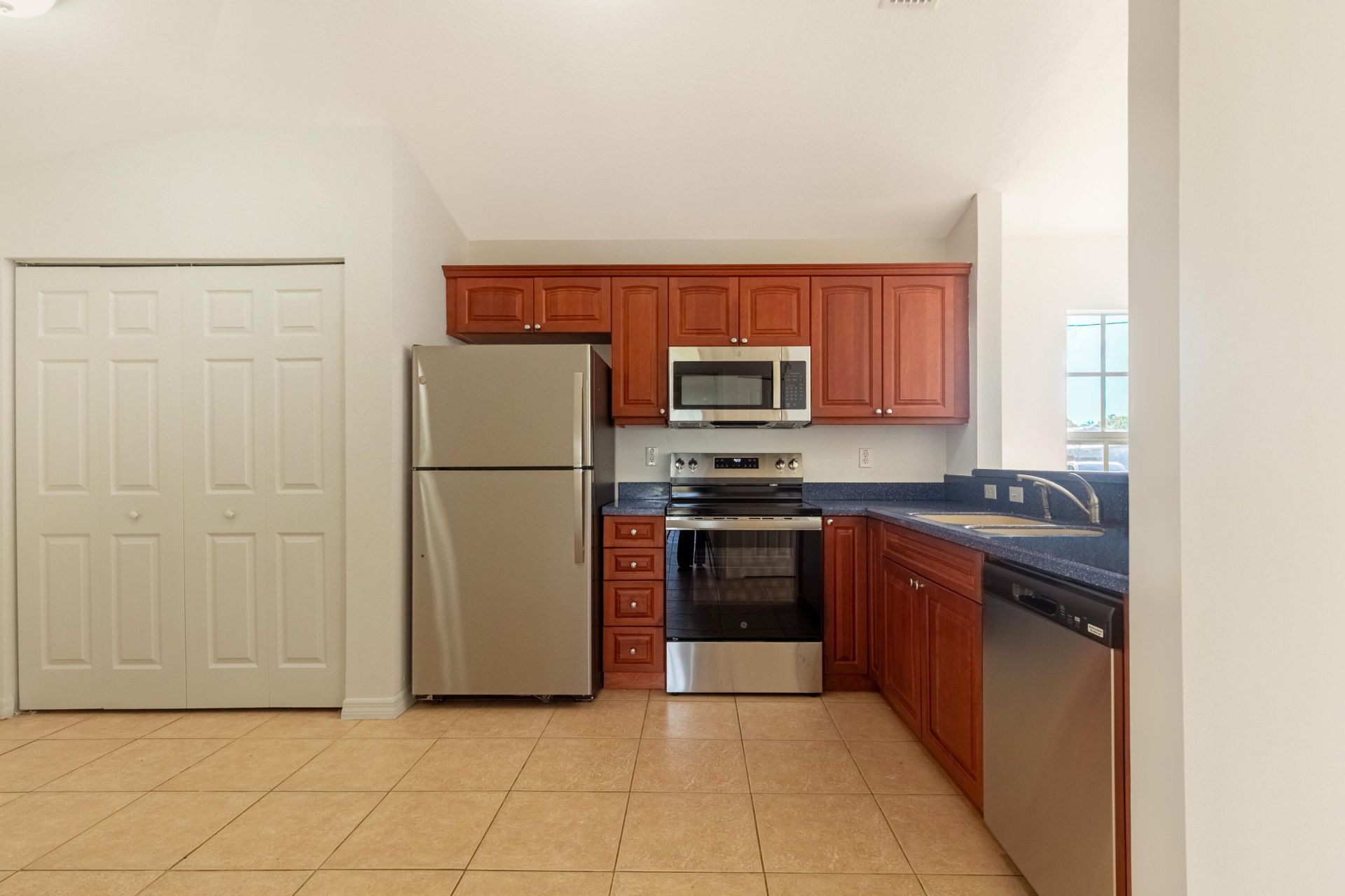 5060 SE Ebbtide Avenue, Stuart, FL 34997 Photo