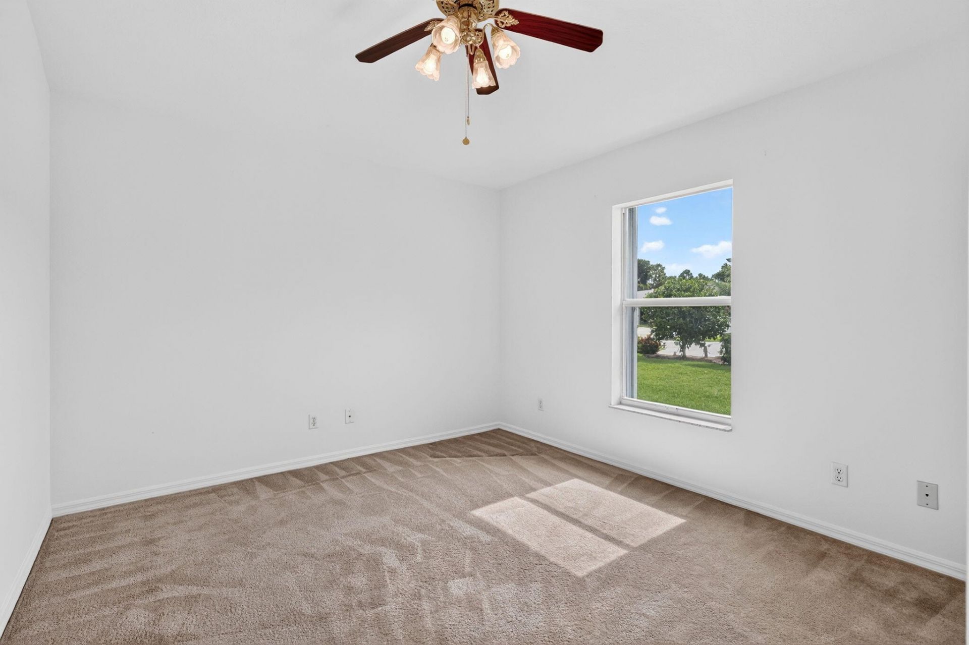 482 NW Sunflower Place, Jensen Beach, FL 34957 Photo