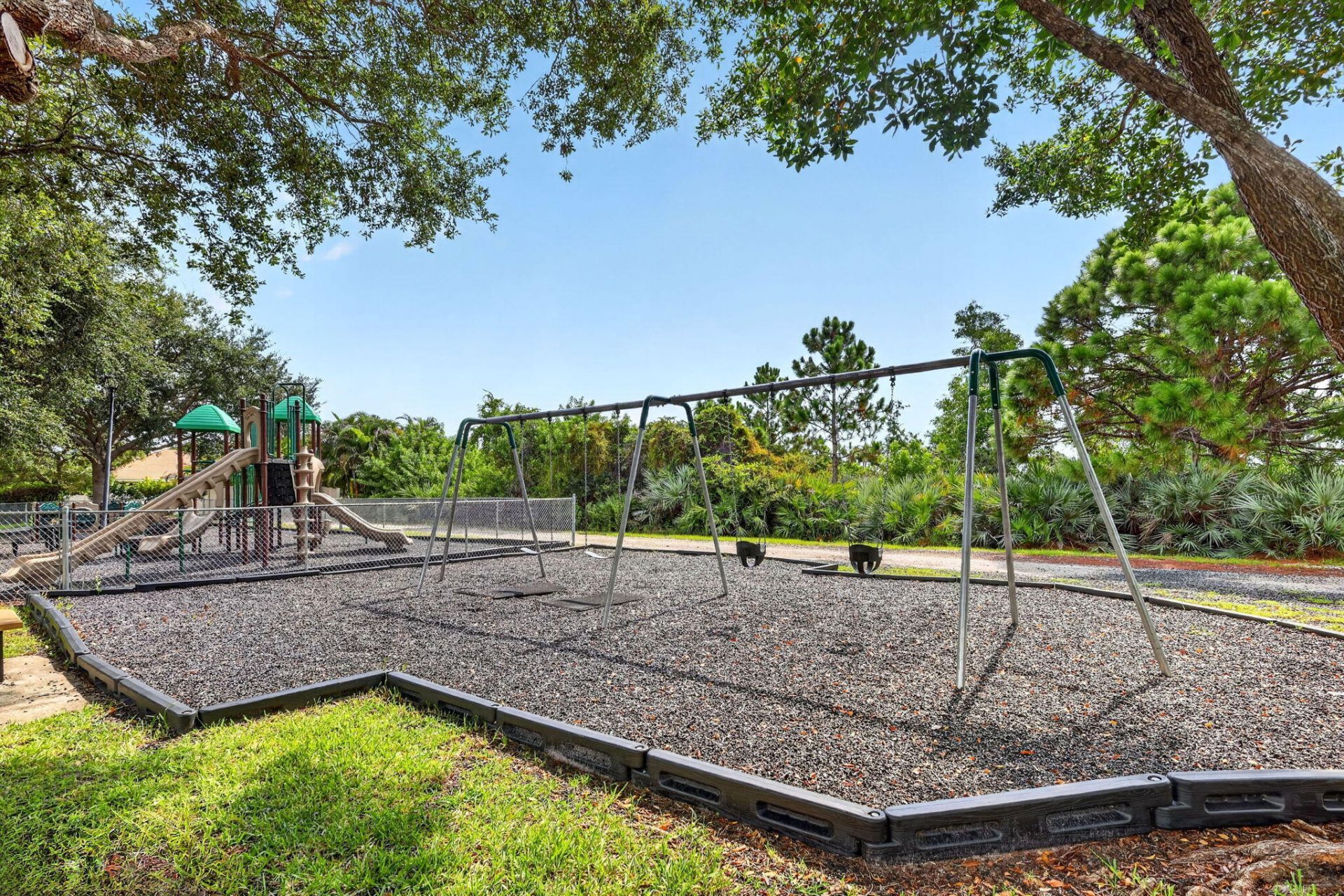 482 NW Sunflower Place, Jensen Beach, FL 34957 Photo