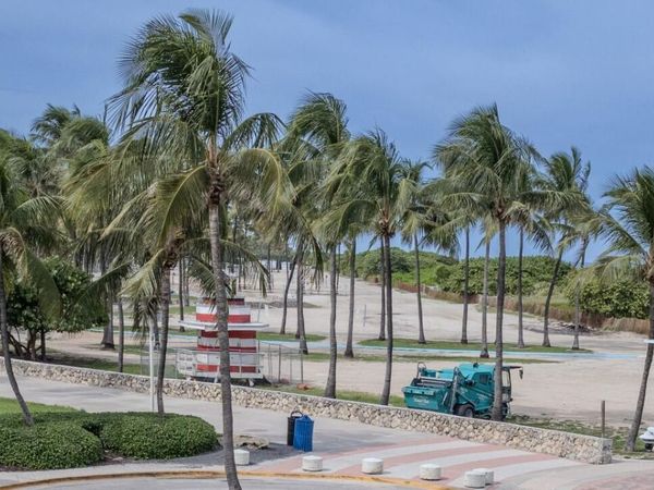 465 OCEAN Drive, Unit 320, Miami Beach, FL 33139
