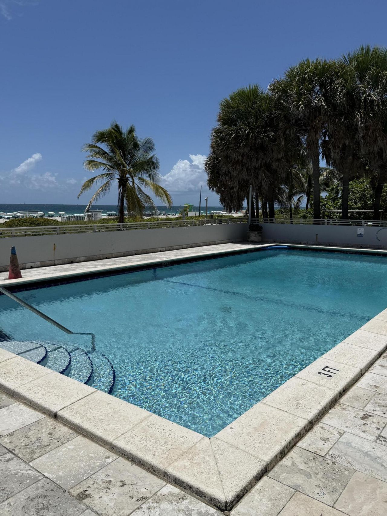 465 Ocean Drive, Unit 320, Miami Beach, FL 33139 Photo