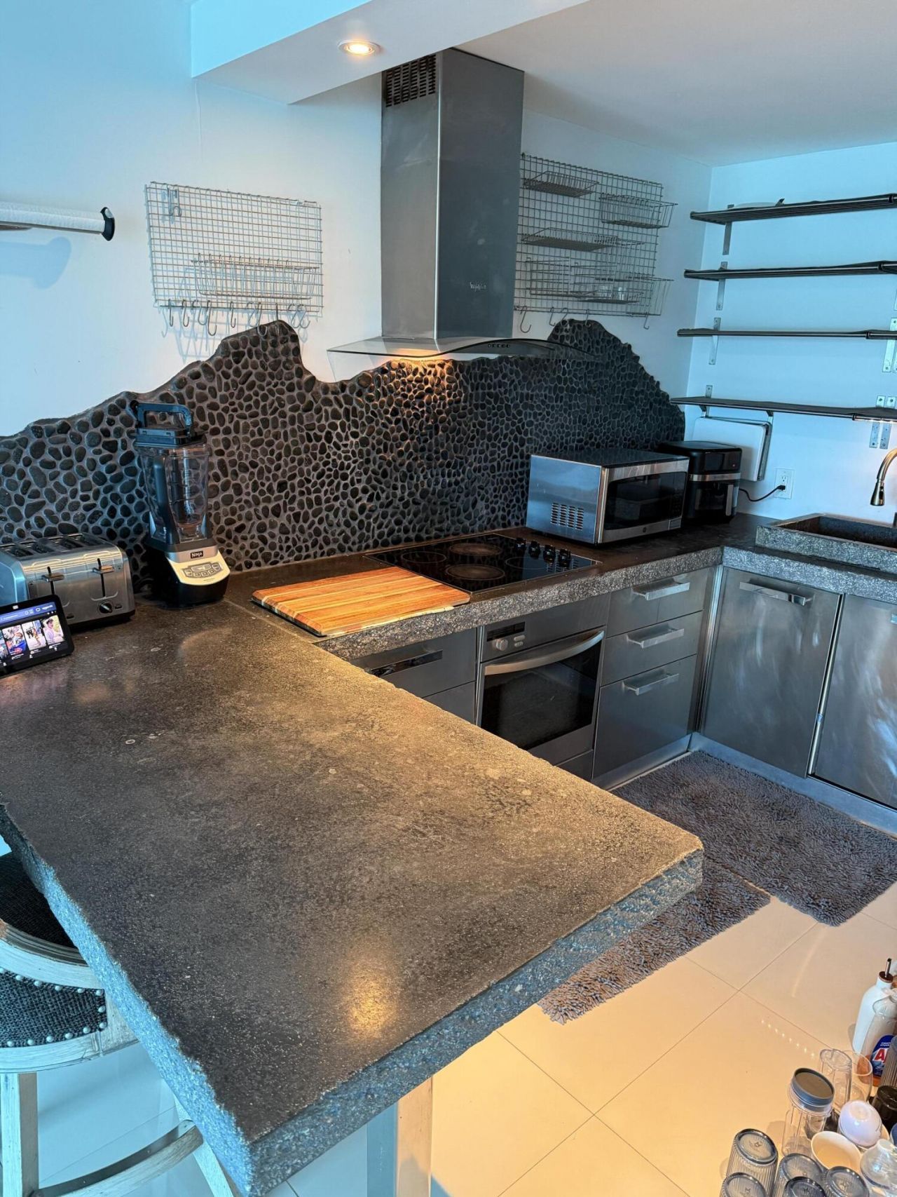 465 Ocean Drive, Unit 320, Miami Beach, FL 33139 Photo