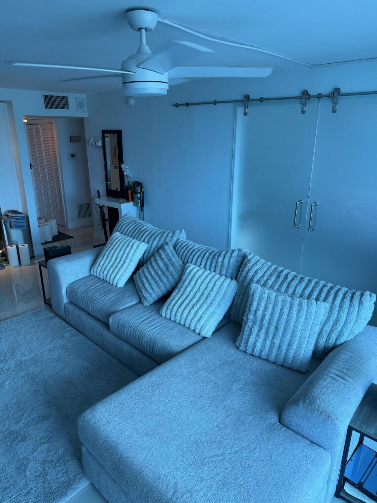 465 Ocean Drive, Unit 320, Miami Beach, FL 33139 Photo