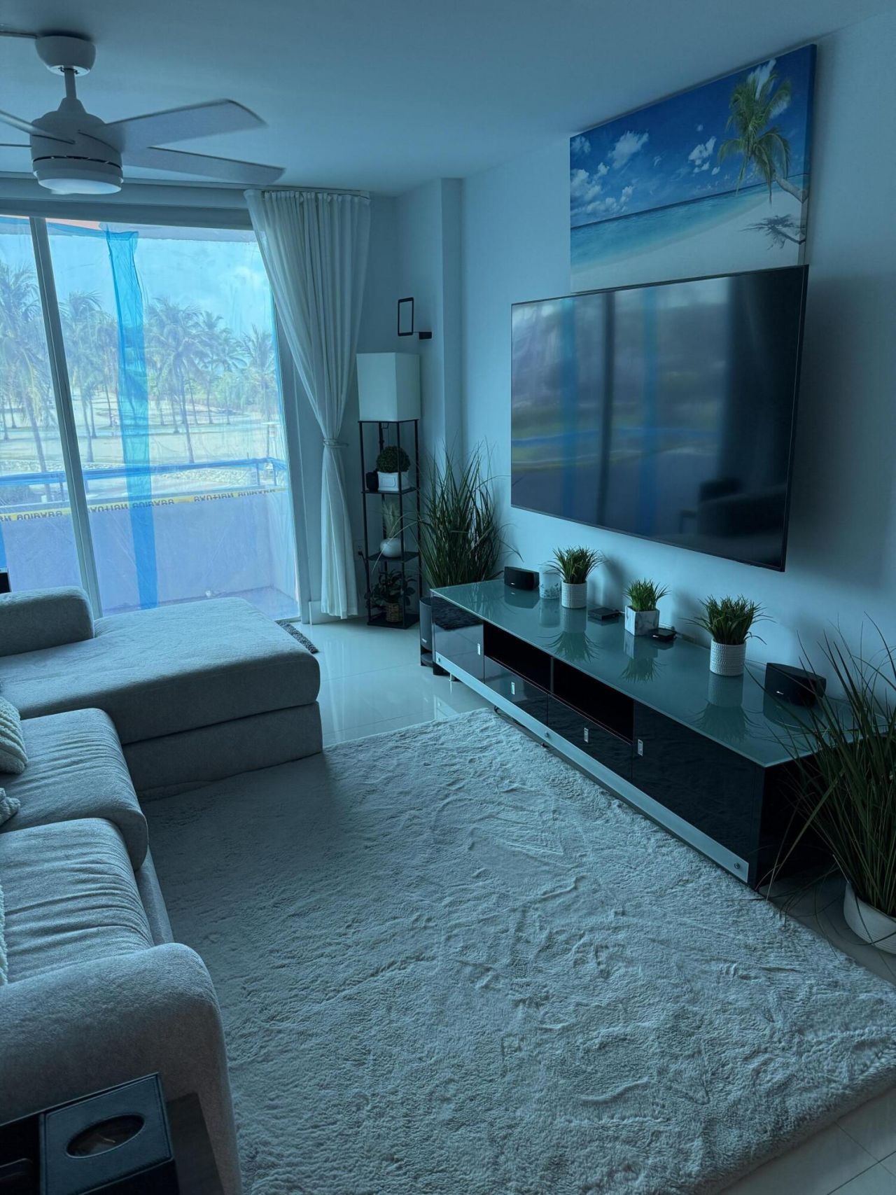 465 Ocean Drive, Unit 320, Miami Beach, FL 33139 Photo