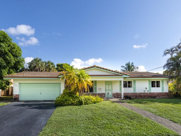7321 NW 14th Street, Plantation, FL 33313
