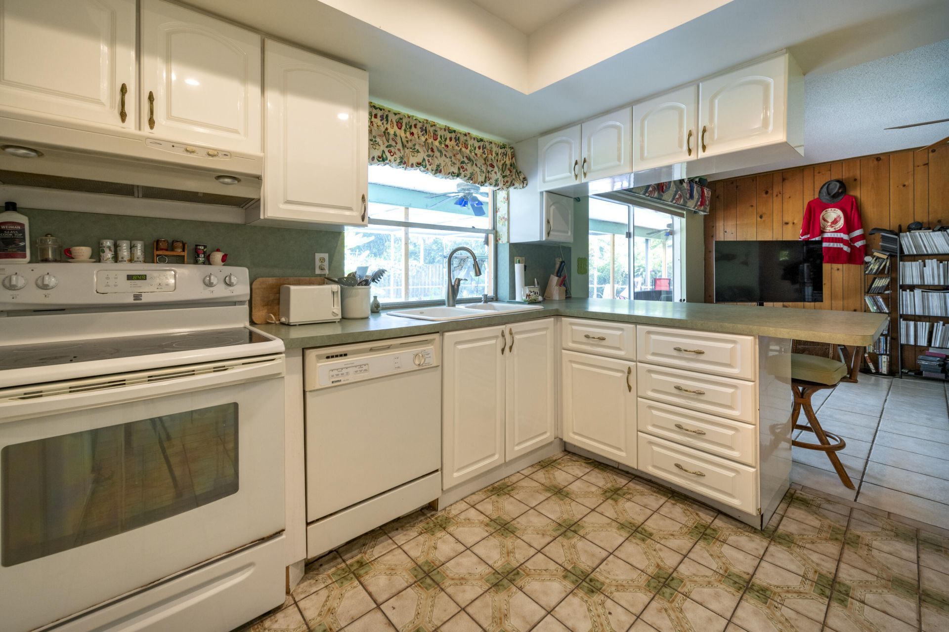 7321 NW 14th Street, Plantation, FL 33313 Photo