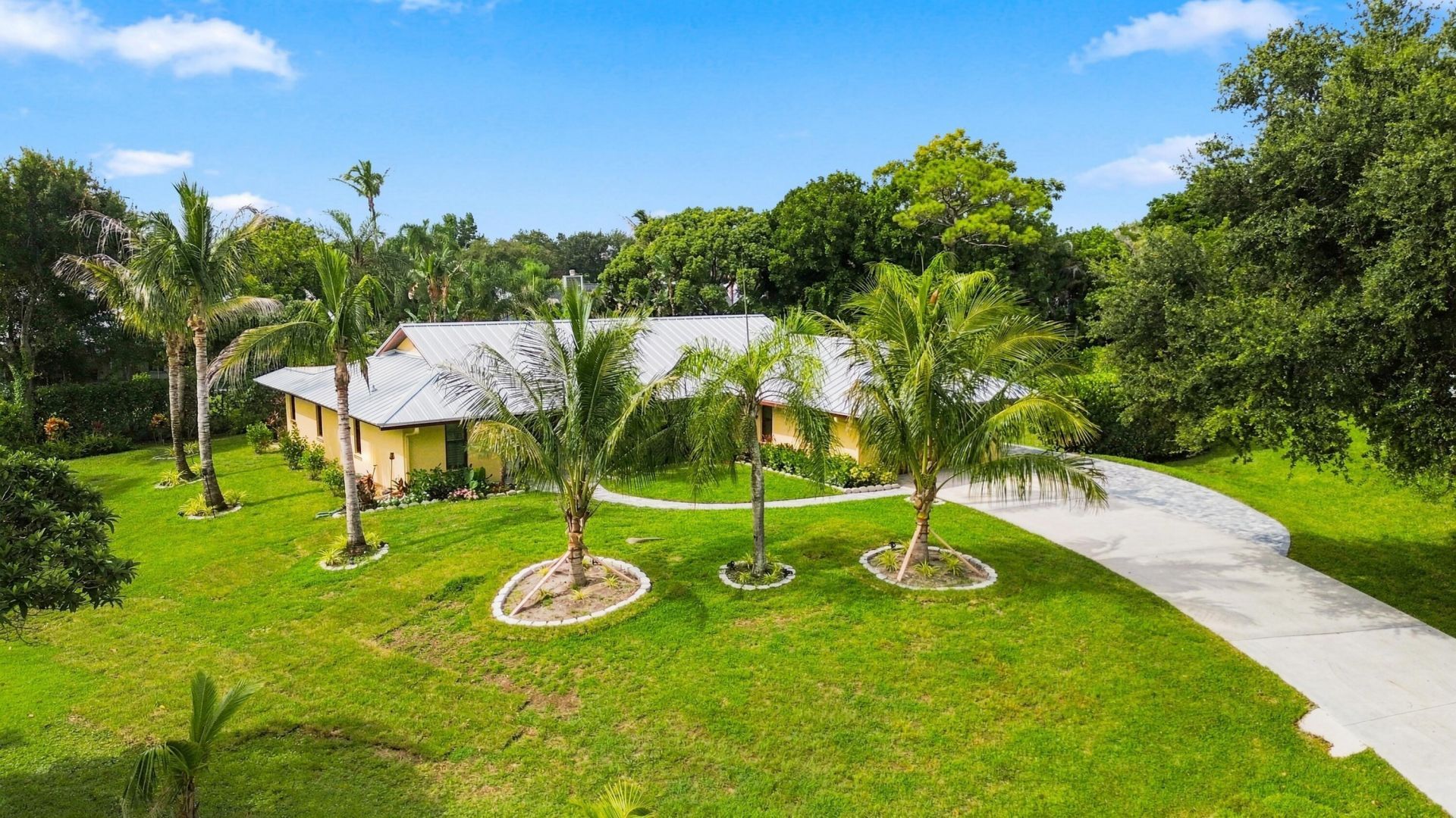 3120 NE Heather Court, Jensen Beach, FL 34957 Main Photo